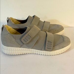 Geox Womens Light Gray Slip-On Sneakers Sz 9 1/2